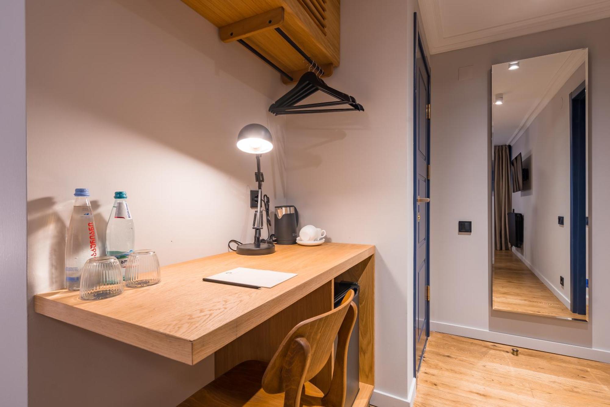 Zorba&Bond Boutique Hotel Tbilisi Rom bilde